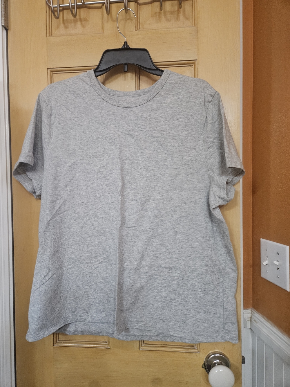 Gap Women's Classic Crew Neck T-Shirt - Gray